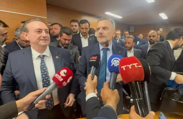 Bayrampaşa Belediyesi'nde yenilenen başkanvekili seçimini dördüncü turda AK Parti'nin adayı İbrahim Akın kazandı Bayrampaşa Belediyesi'nde yenilenen başkanvekili seçimini dördüncü turda AK Parti'nin adayı İbrahim Akın kazandı