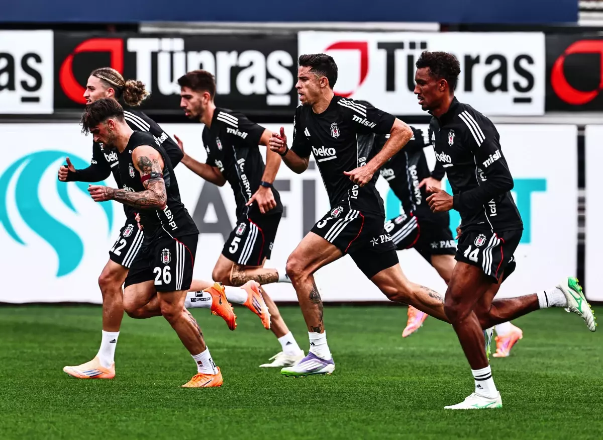 Beşiktaş Fenerbahçe Maçına Hazırlanıyor