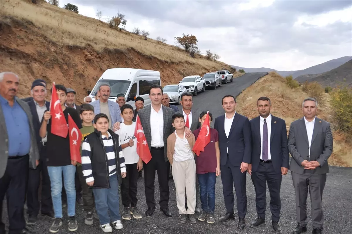 Bitlis\'te Yol Çalışmaları İncelendi