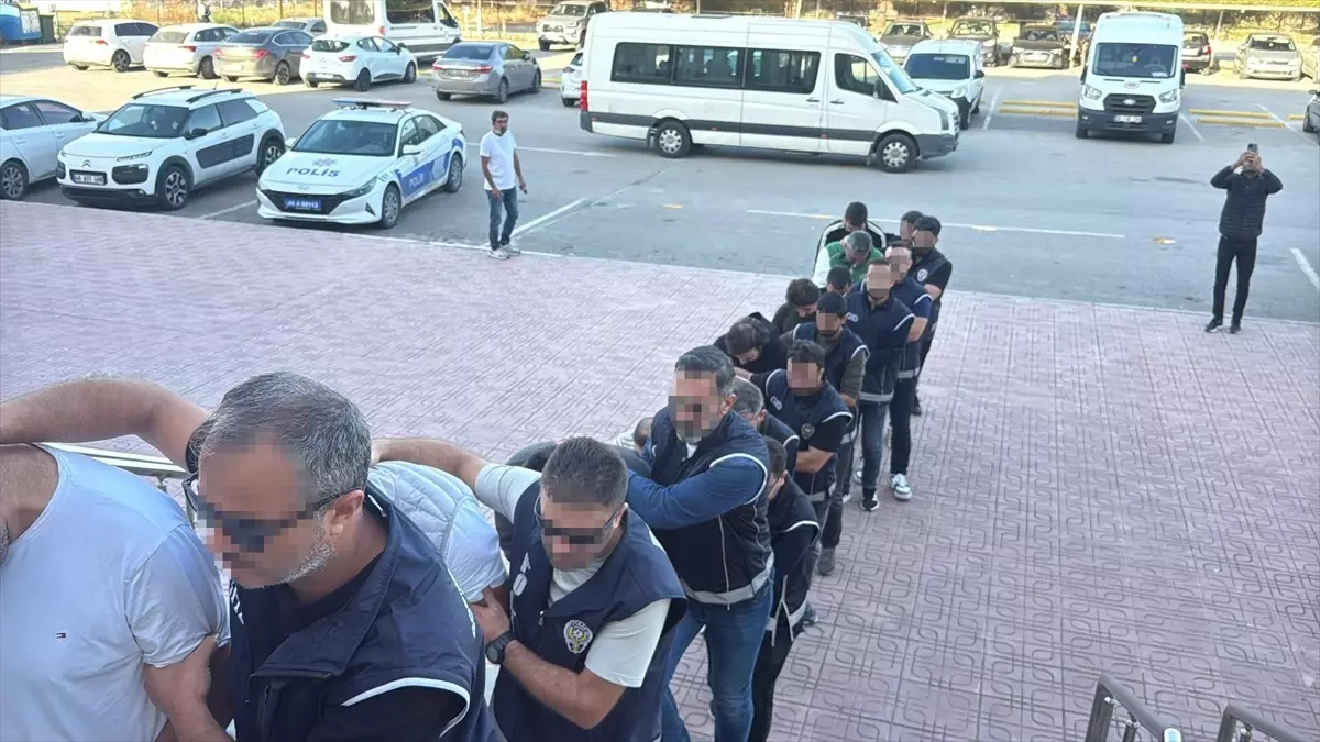 Bodrum\'da Bot Faciası: 17 Gözaltı