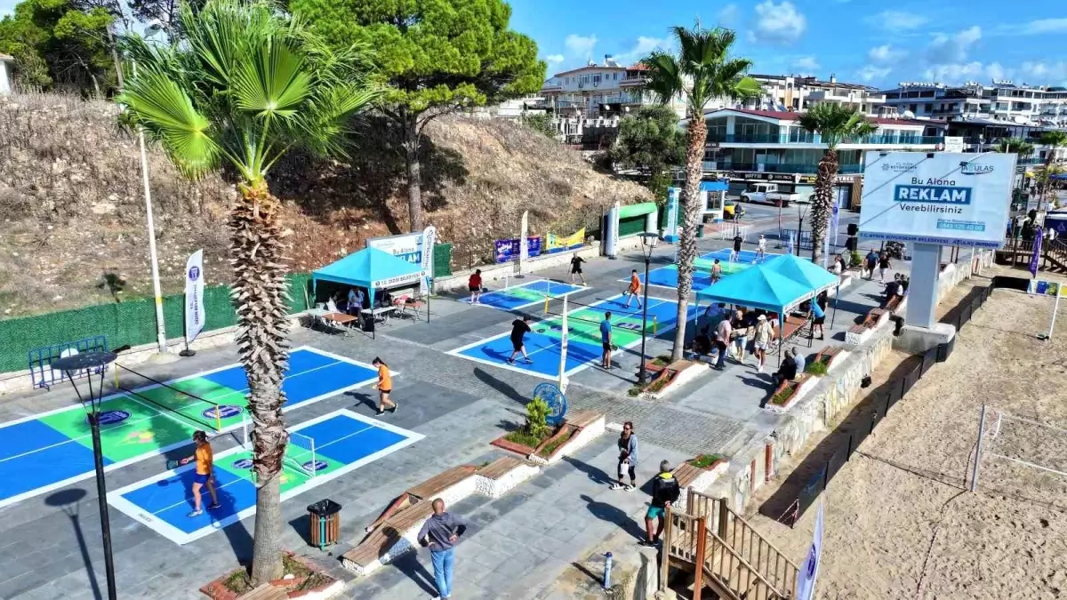 Didim\'de PickleFest Rüzgarı Esti