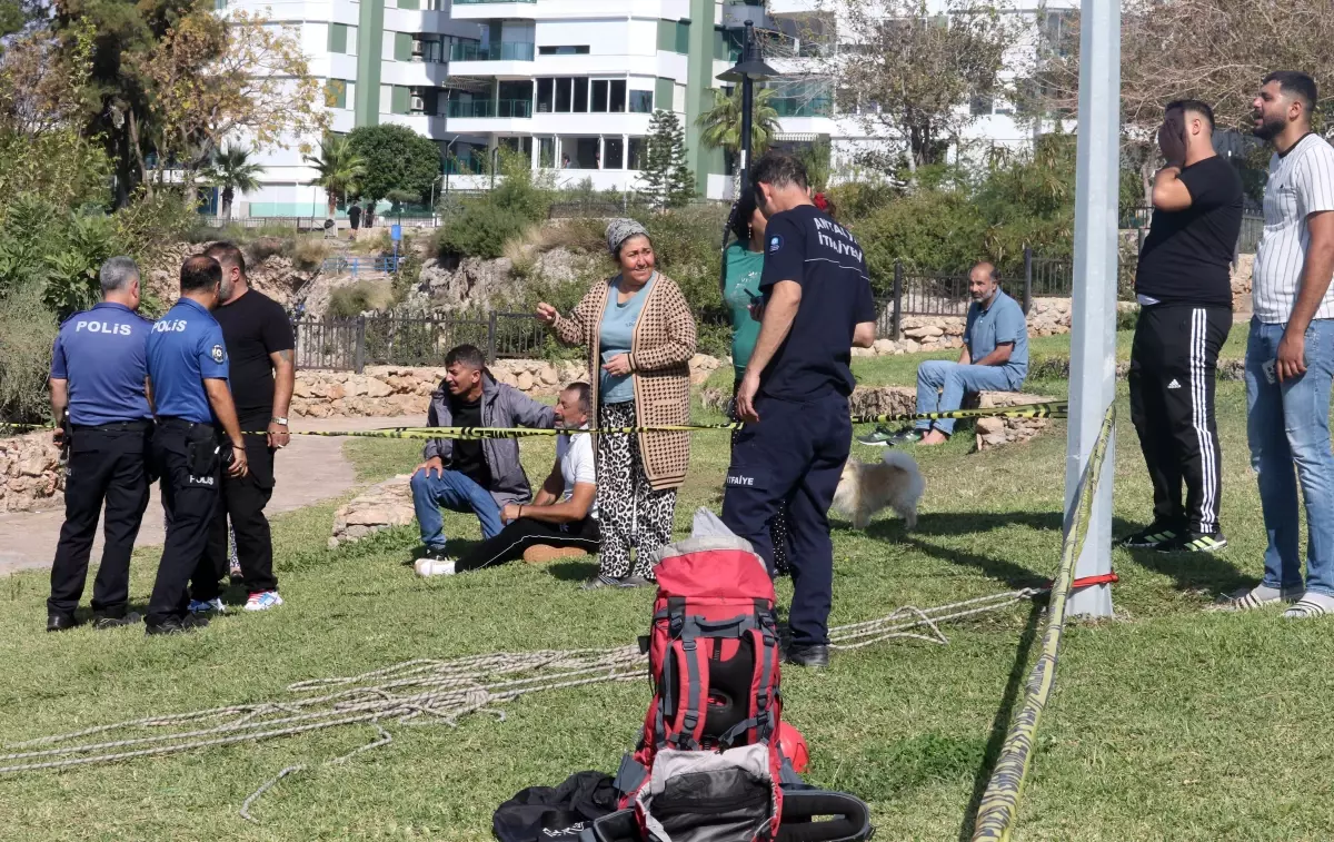 Antalya\'da Falezlerden Ceset Bulundu