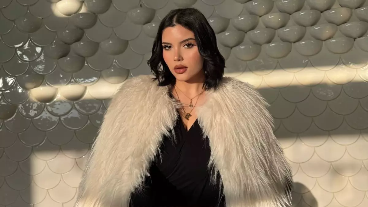 Genç Girişimci Pelin Aden\'den öğrencilere kar amaçsız Advent Calendar