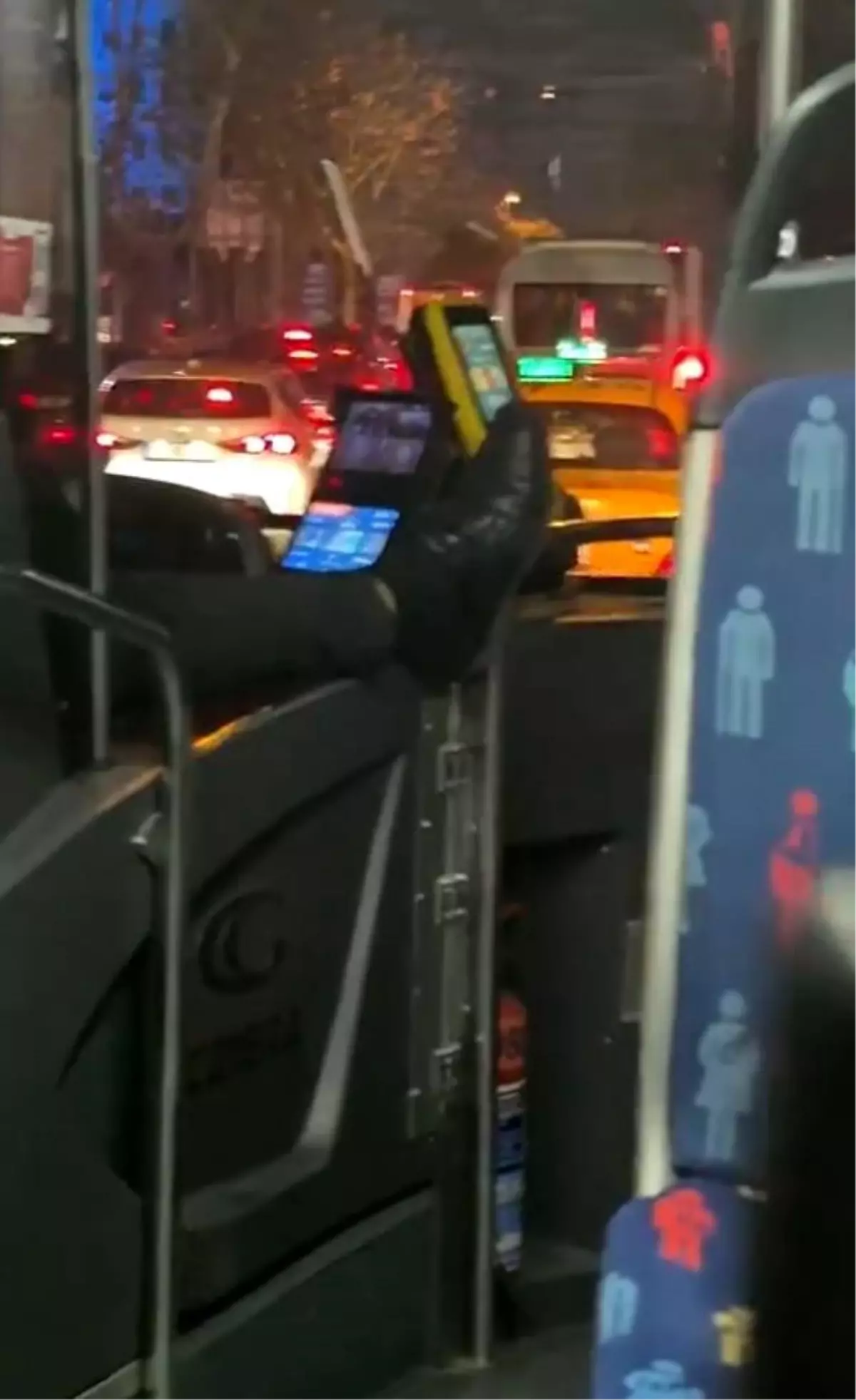 İETT Şoförü İşten Çıkarıldı