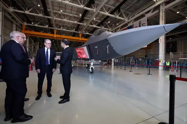 İngiltere Başbakanı Starmer Ankara'da! En önemli gündem maddesi Eurofighter İngiltere Başbakanı Starmer Ankara'da! En önemli gündem maddesi Eurofighter