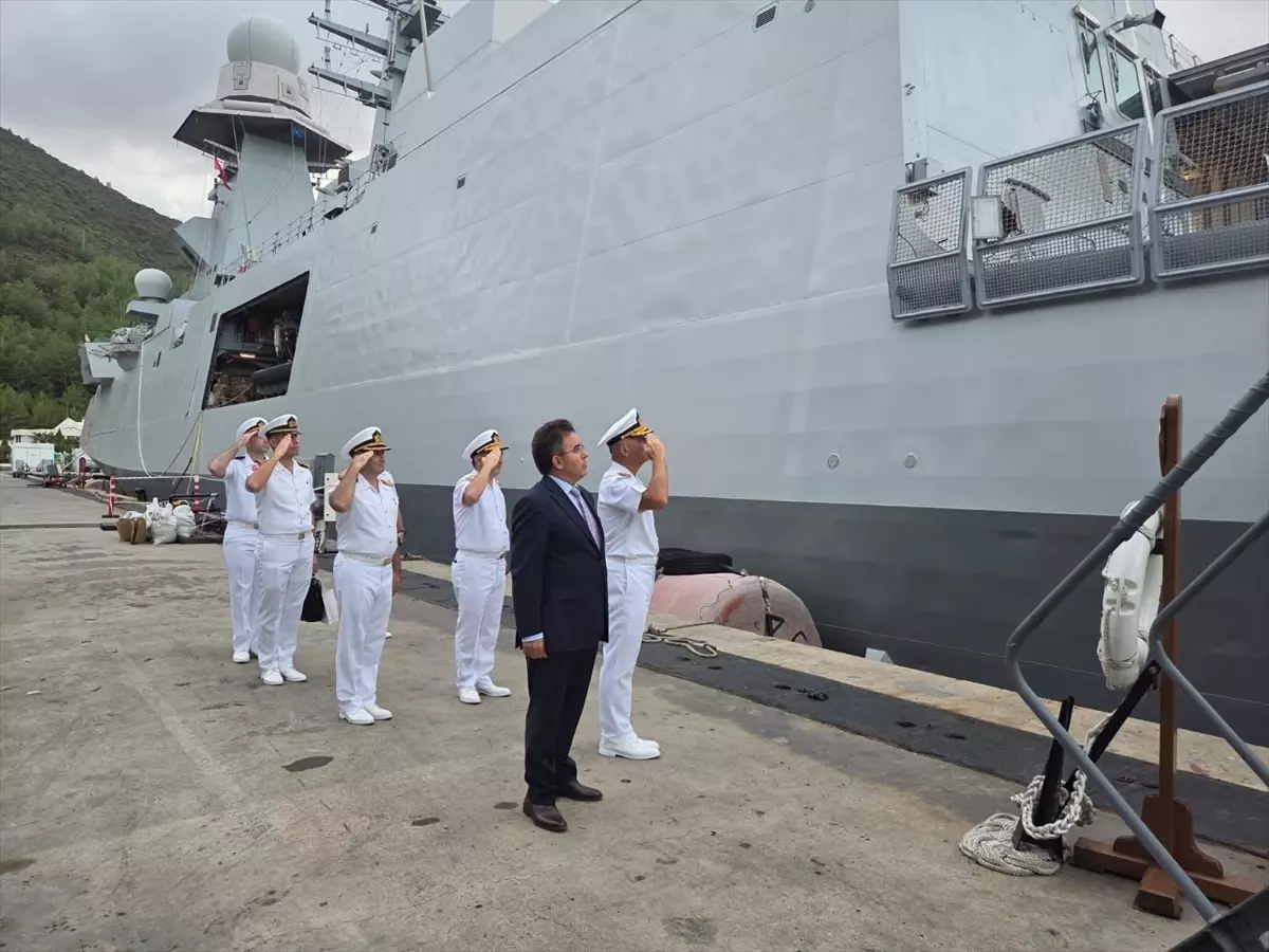 İtalyan Fırkateyni Aksaz\'a Ziyaret