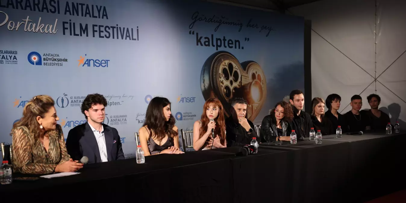 Antalya Film Festivali\'nde \'Bağlantı Hatası\' Ödüllü Gösterim