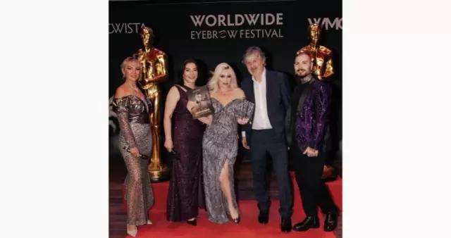 Cansu Durkun, Rotterdam'daki Eyebrow Festival YOU 2025'te Türkiye'yi Temsil Etti