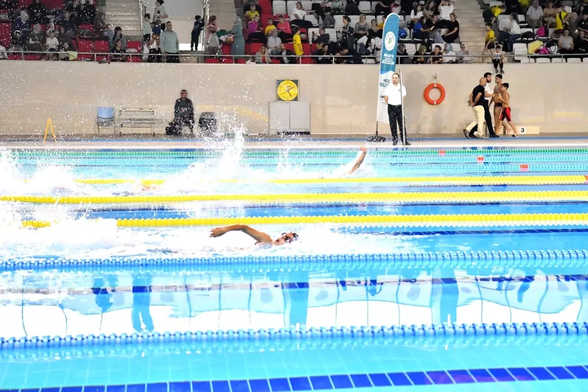 Kulaçlar Gazze için atıldı