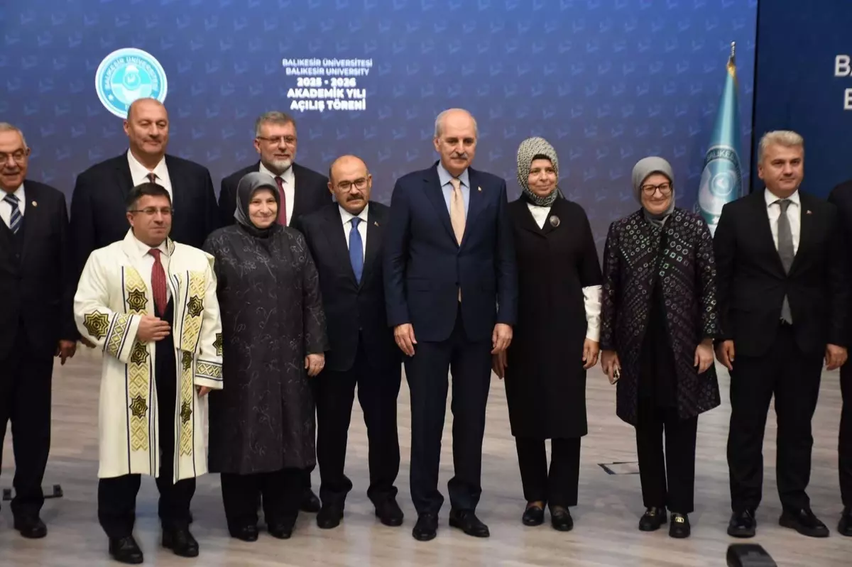 Kurtulmuş: Sadece demokrasinin, fikirlerin konuşulduğu yeni bir döneme gireceğiz