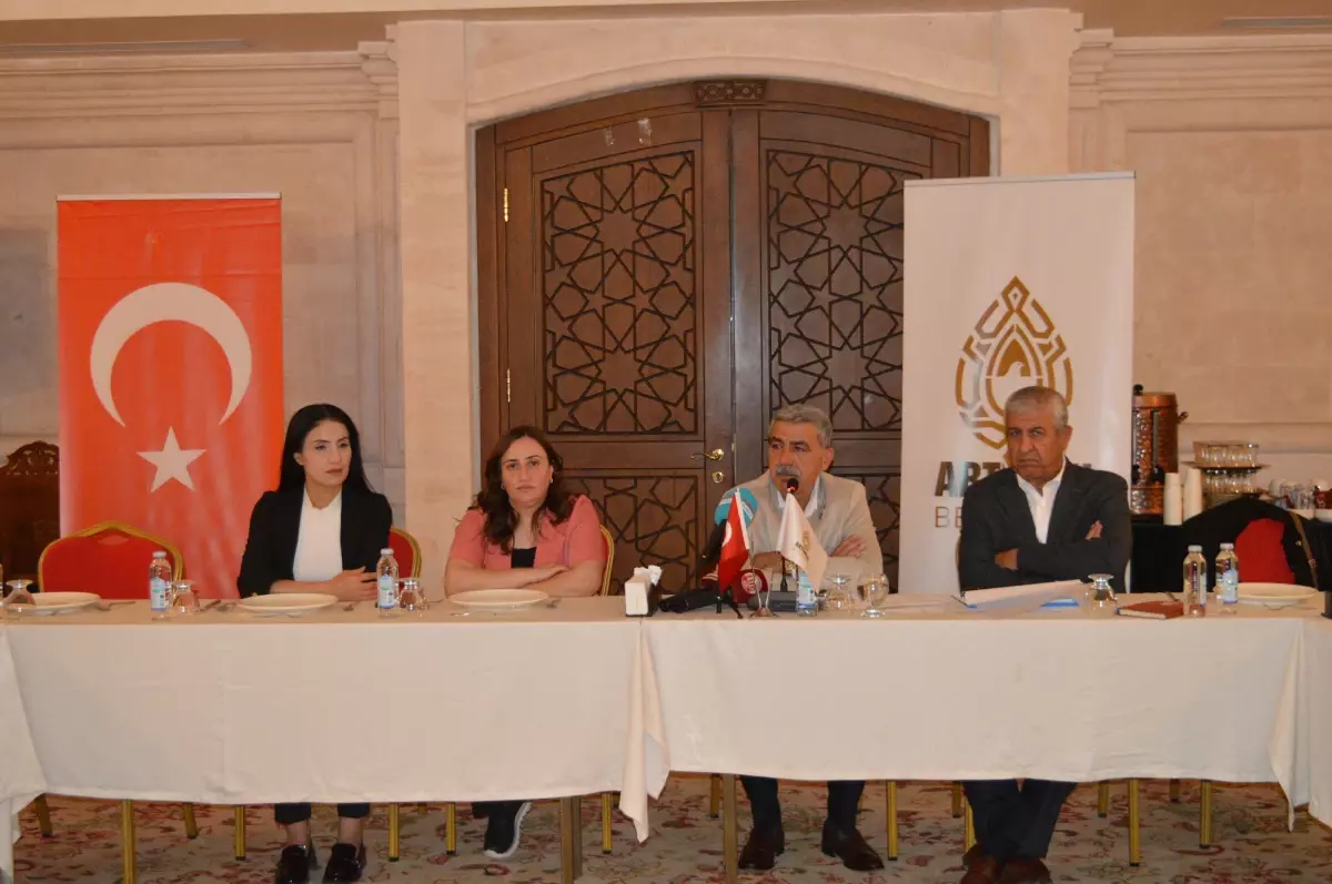 Yıllardır sokak sokak geziyorlardı! Kadrolu eşekler artık emekli olacak