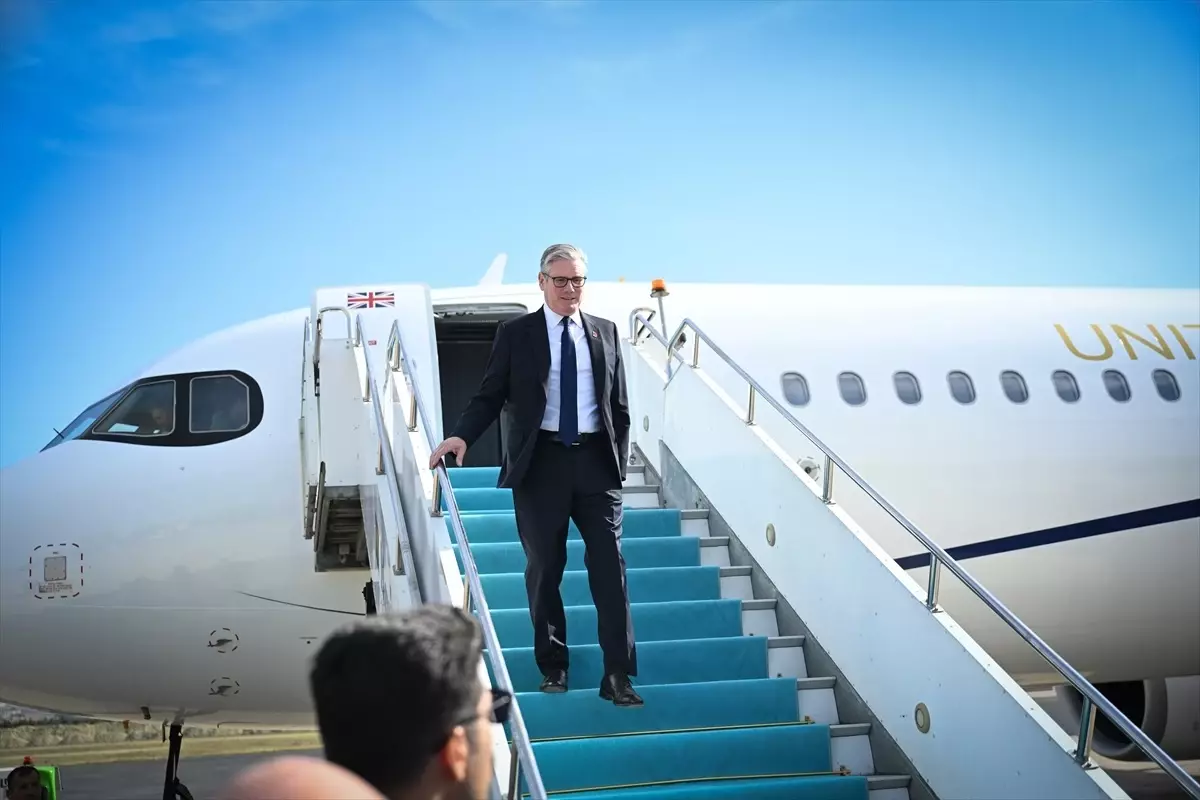 Milli Savunma Bakanı Güler, İngiltere Başbakanı Starmer\'i karşıladı