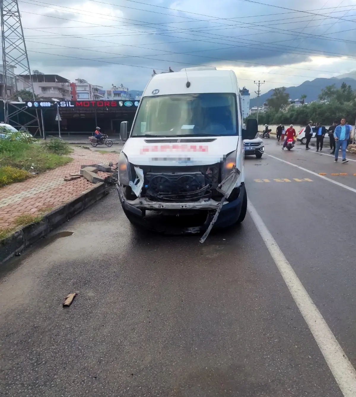 Dörtyol\'da Motosiklet Kazası: 16 Yaşındaki Çetin Hayatını Kaybetti