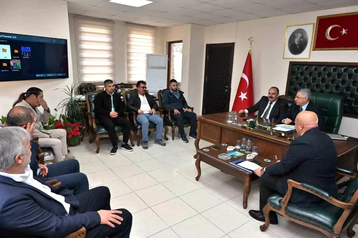 Mücahit Yanılmaz, İnönü Belediyesi\'nde Temaslarda Bulundu