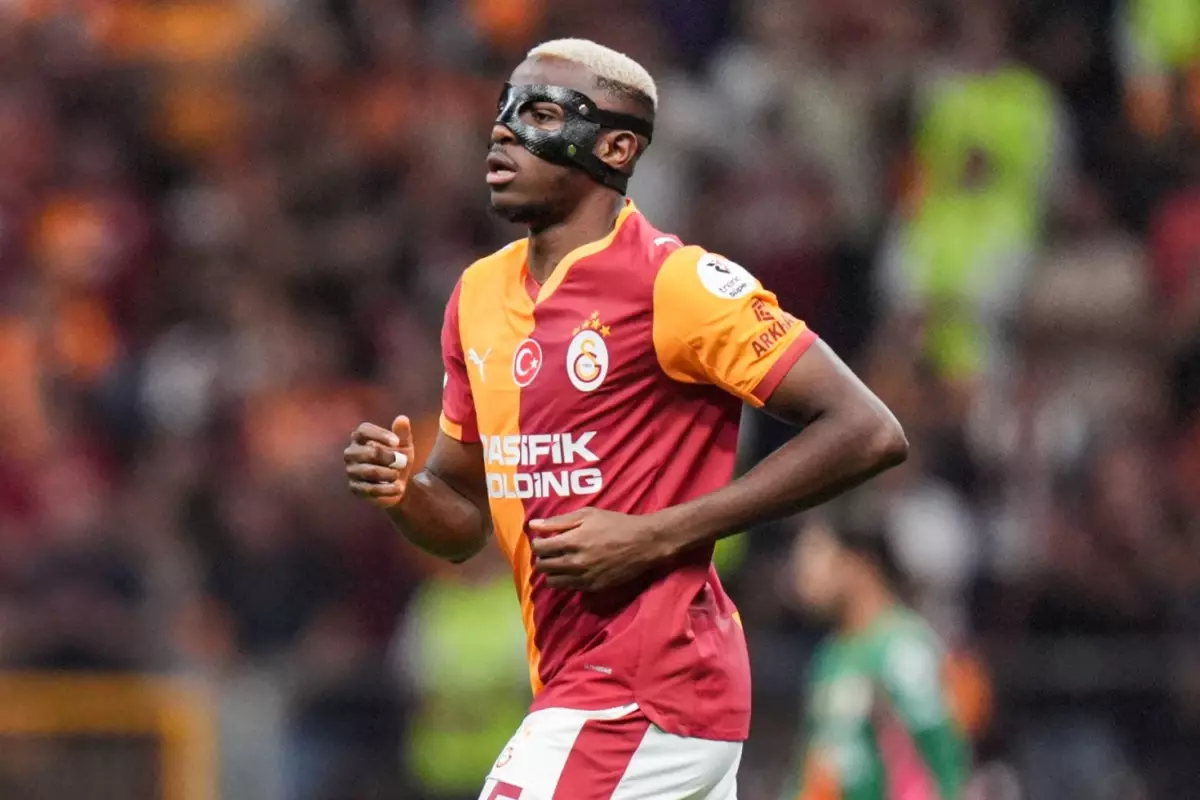 Osimhen\'den art arda flaş paylaşımlar