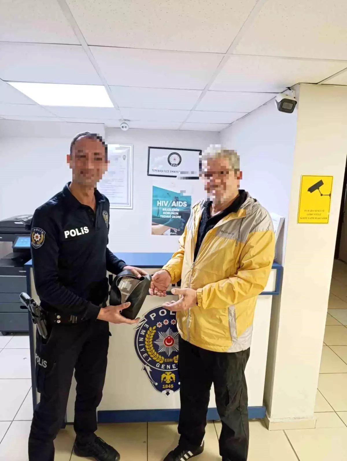 Polis, kaybedilen 200 bin TL\'yi sahibine ulaştırdı