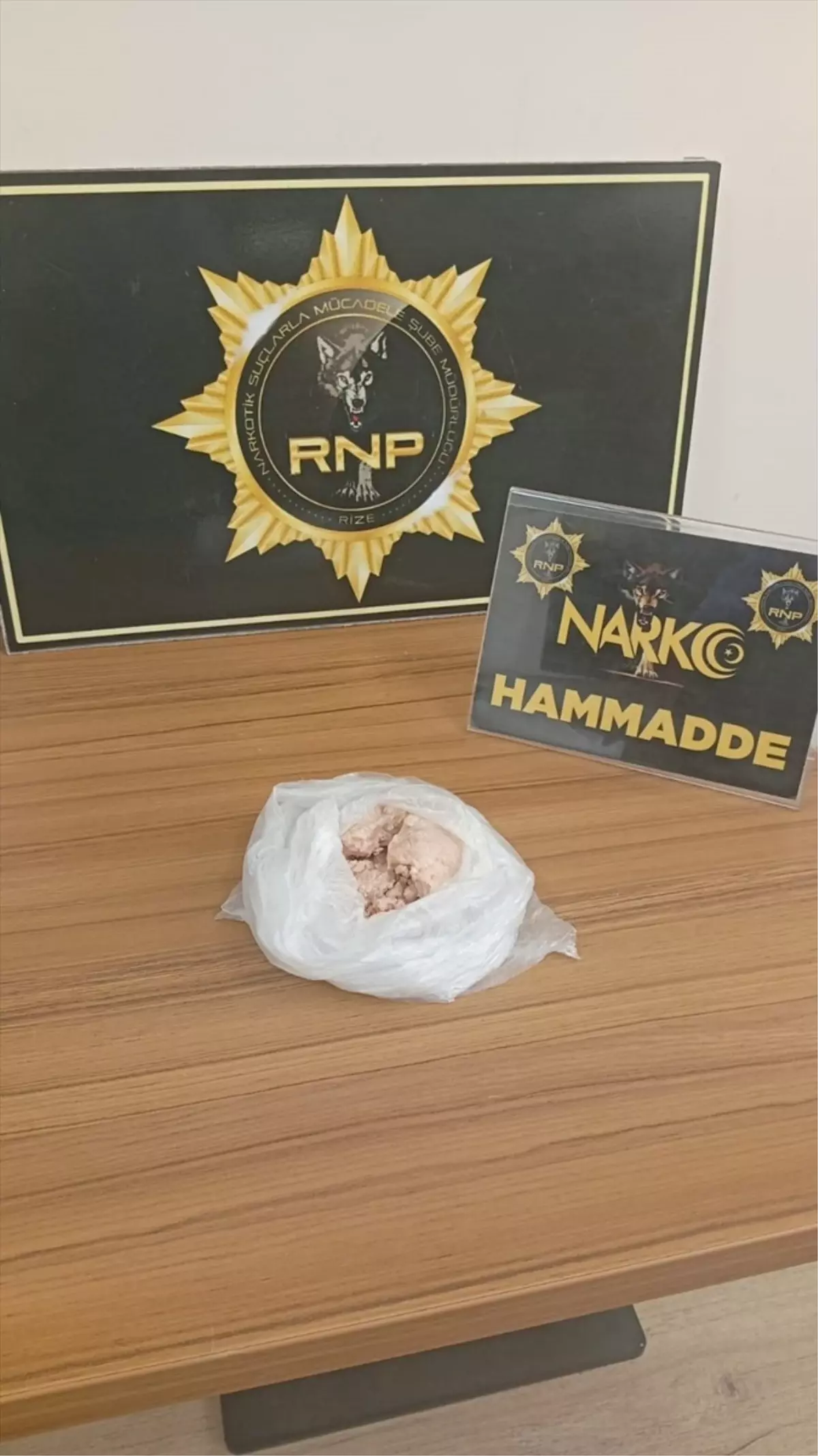 Rize\'de Uyuşturucu Operasyonu: İki Tutuklama