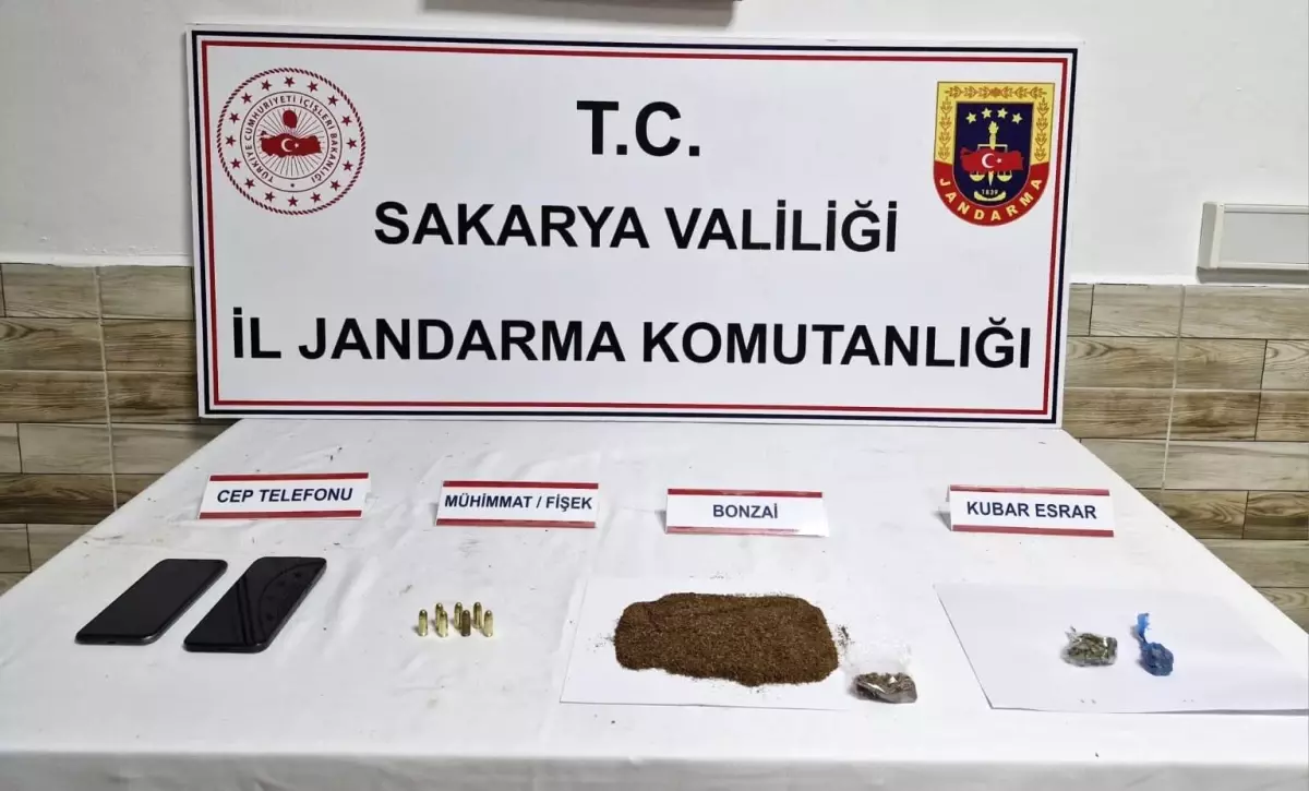 Sakarya\'da Uyuşturucu Operasyonu: İki Kişi Tutuklandı