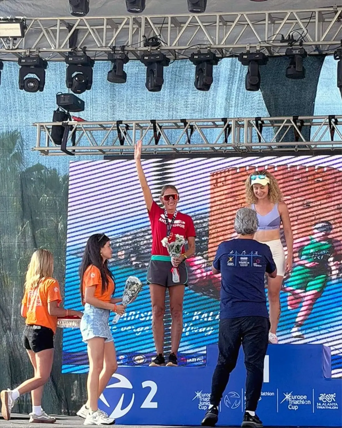 Antalyaspor Triatlon Takımı Başarı Elde Etti