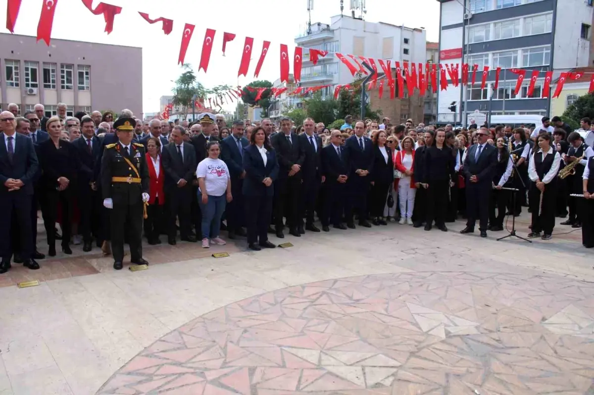 Aydın\'da Cumhuriyet Bayramı\'nın 102. Yıl Dönümü Kutlandı