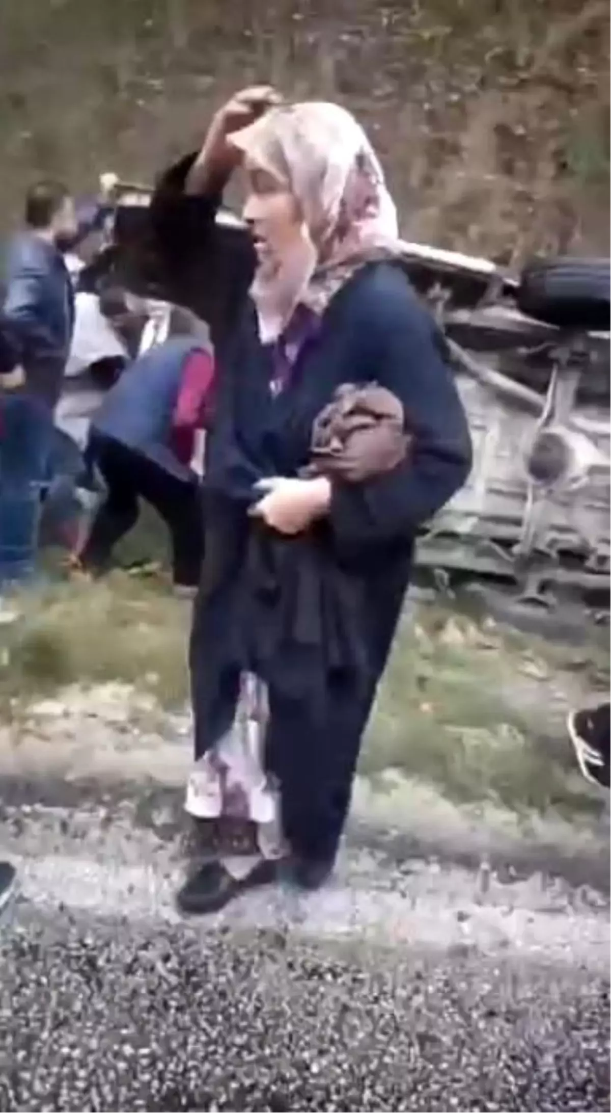 Bursa\'da Minibüs Devrildi, 8 Yaralı