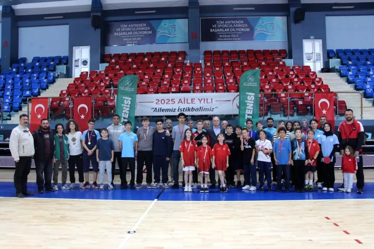 Düzce Masa Tenisi Turnuvası Şampiyonları Belli Oldu