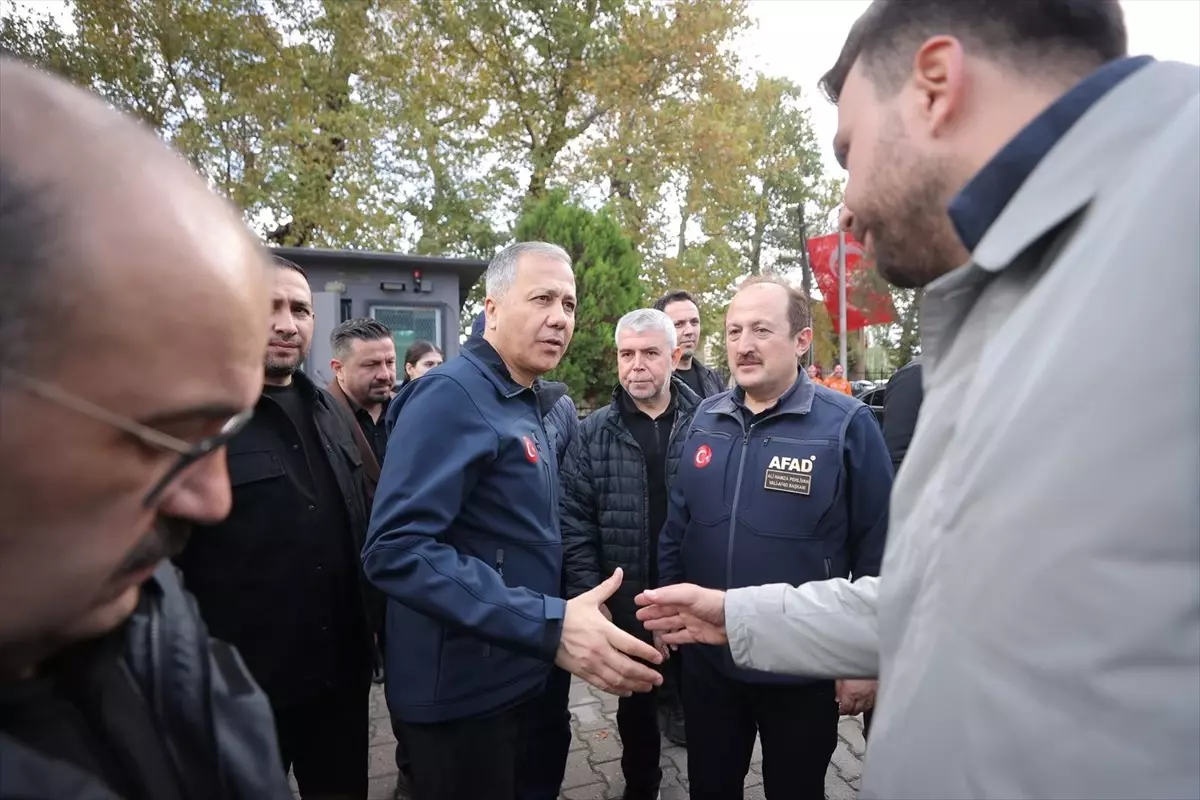 İçişleri Bakanı Yerlikaya, Sındırgı\'daki depreme ilişkin açıklamalarda bulundu Açıklaması