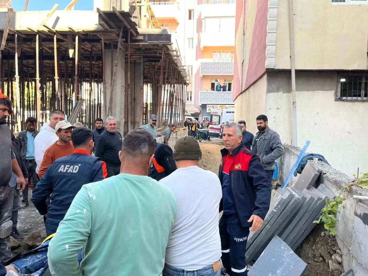 Iğdır\'da Asansör Montajında İki İşçi Yaralandı