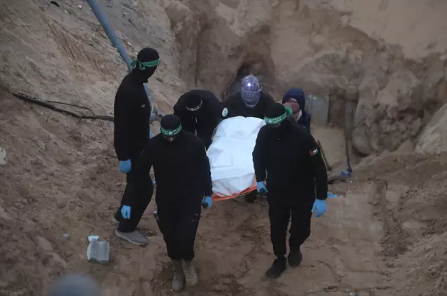 İsrail, Gazze'yi bombalıyor! Hamas'tan ilk açıklama geldi