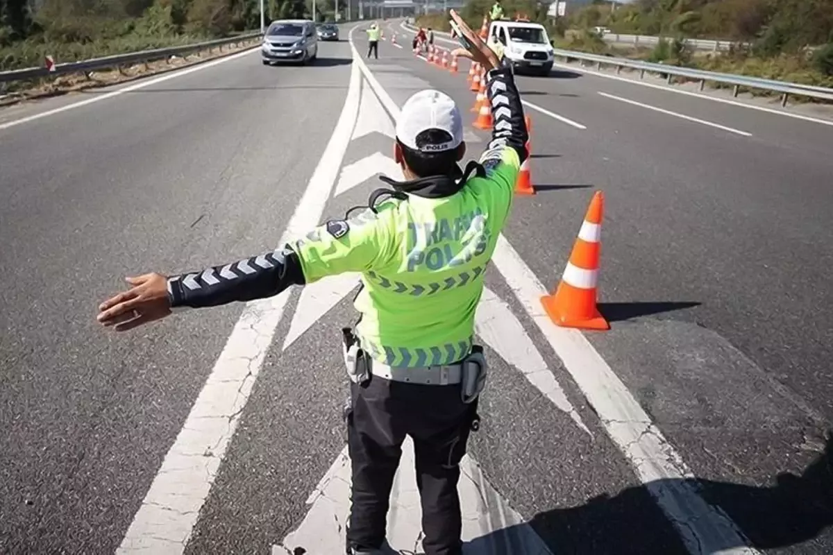 İşte 29 Ekim\'de İstanbul ve Ankara\'da trafiğe kapatılacak yollar