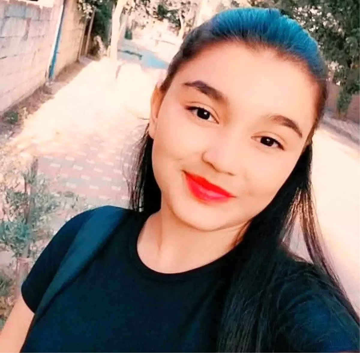 Torbalı\'da 15 Yaşındaki Kız Kayboldu