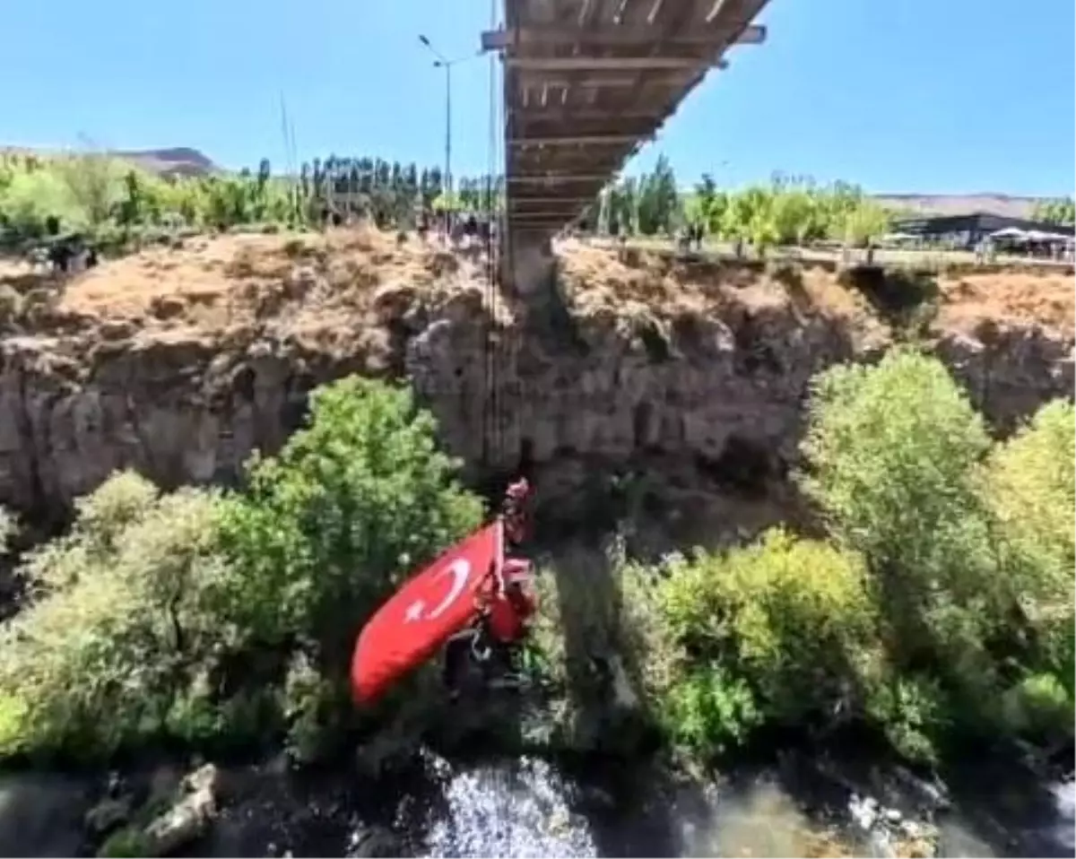 JAK Timi\'nden Cumhuriyet Bayramı Kutlaması