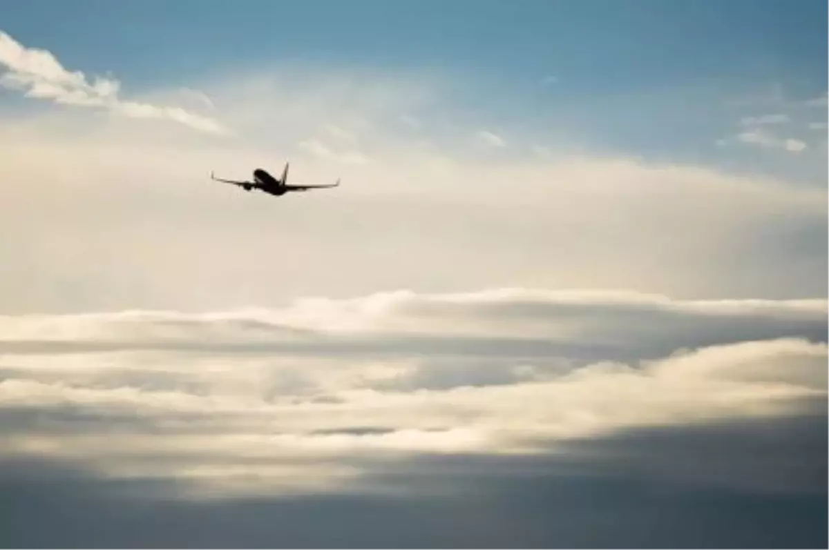 Kenya\'da özel uçak düştü: 12 ölü