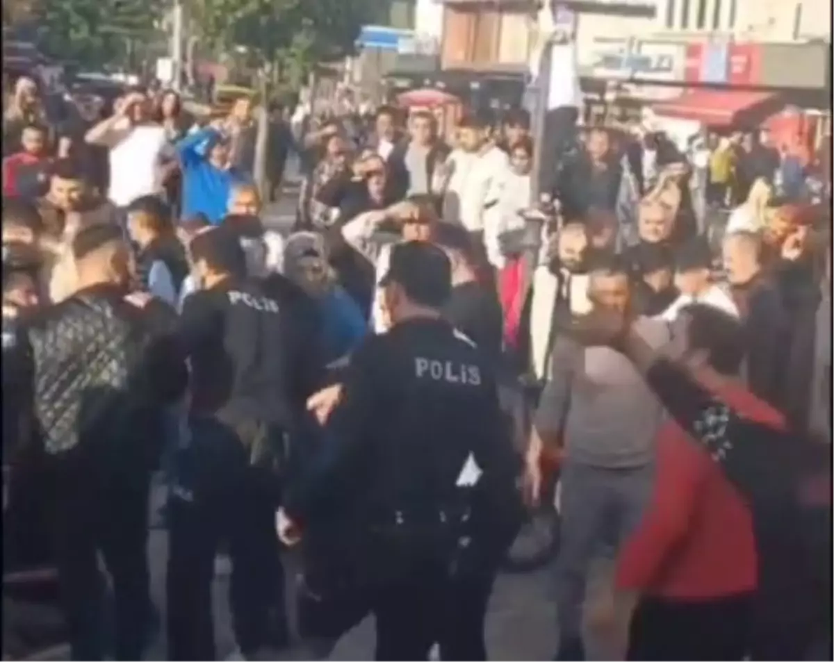 Liseli 2 kıza sözlü tacizde bulunup, esnafa bıçak çeken şüpheli tutuklandı