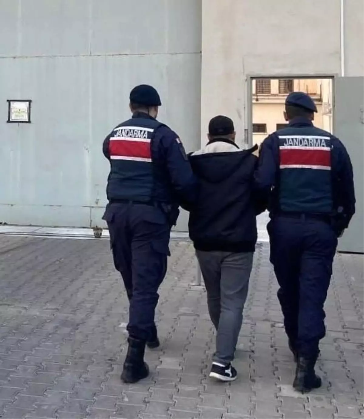 Manisa\'da 6 Firari Hükümlü Yakalandı