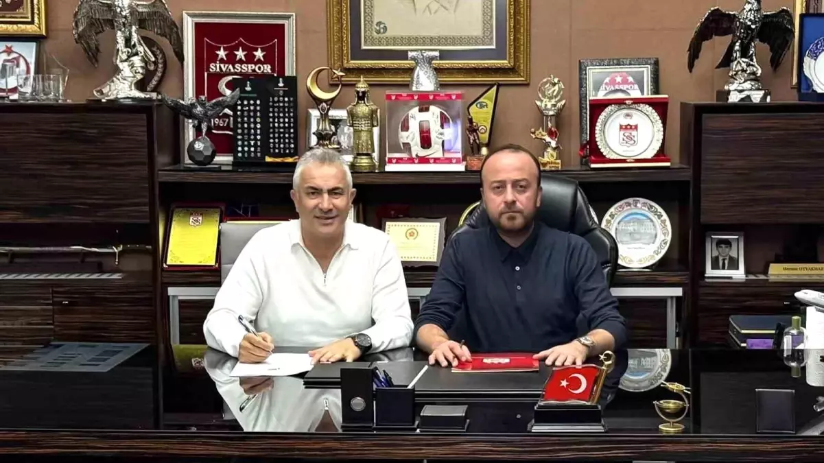 Mehmet Altıparmak Sivasspor\'un Yeni Teknik Direktörü