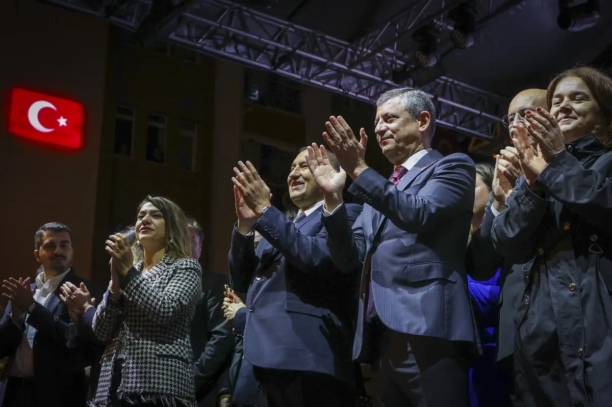 Özgür Özel: \'CHP\'ye Ajan İthamları Tutmadı\'