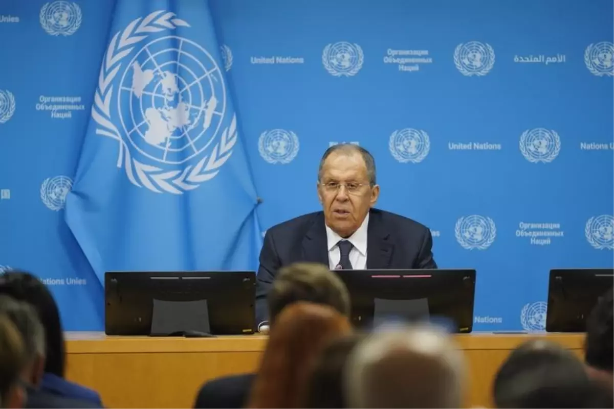 Lavrov\'dan Trump\'a Umut Mesajı