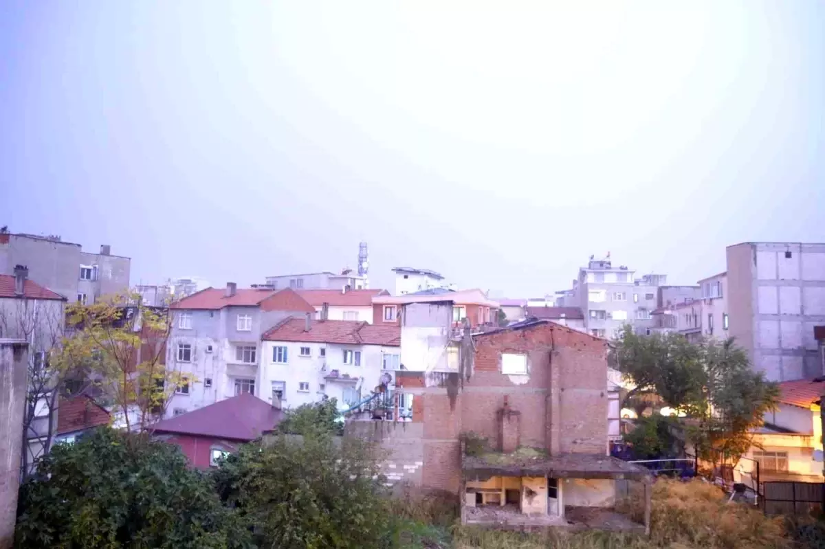 Şimşekli Yağış ve Deprem Korkusu