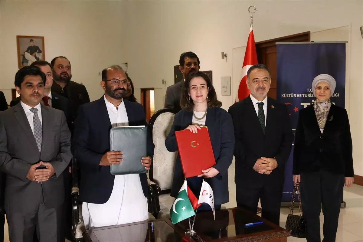 TİKA ve Pakistan\'dan İkbal Müzesi Restorasyonu Anlaşması