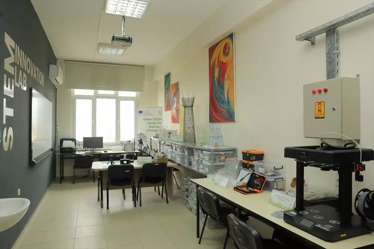 TÜ\'de STEM Laboratuvarı ve Okuma Salonu Açıldı