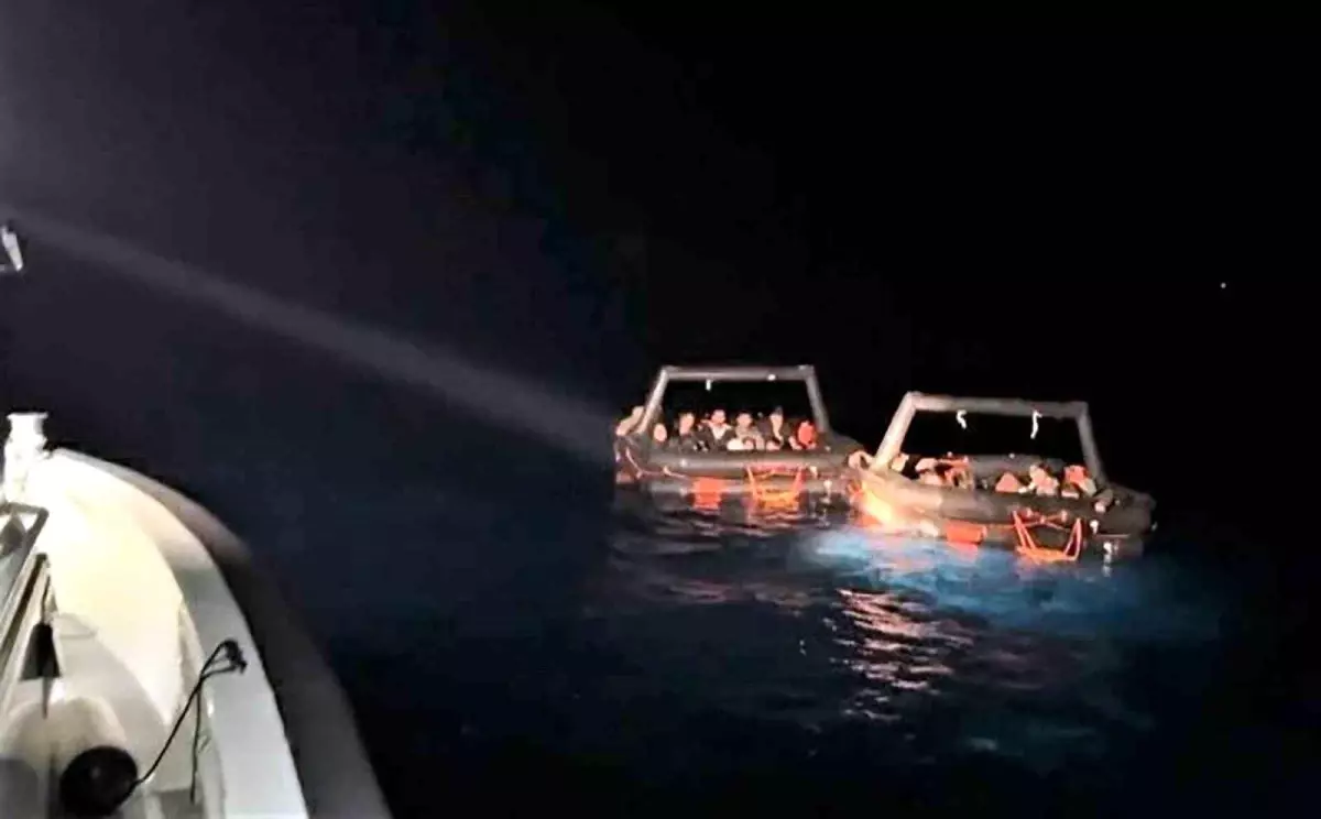 Datça Açıklarında 32 Göçmen Kurtarıldı