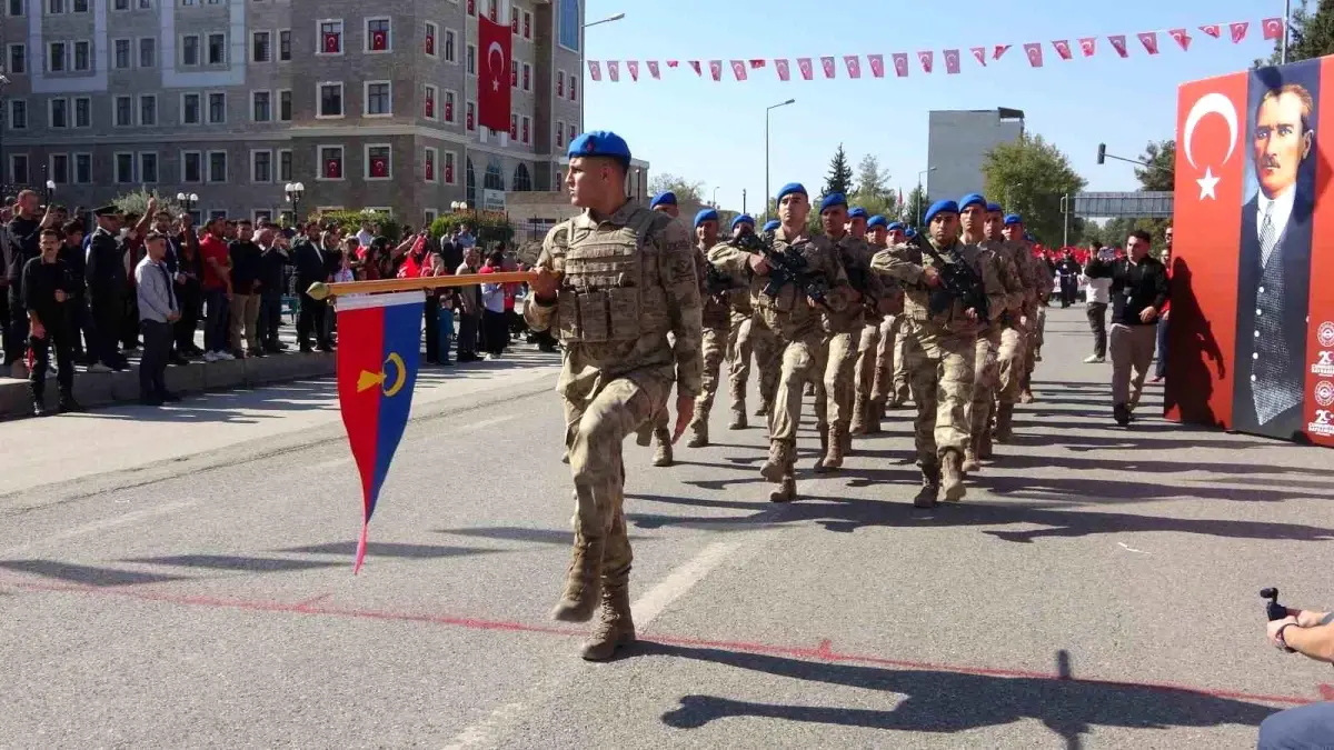 Adıyaman\'da, Cumhuriyet\'in 102. yılı coşkuyla kutlandı