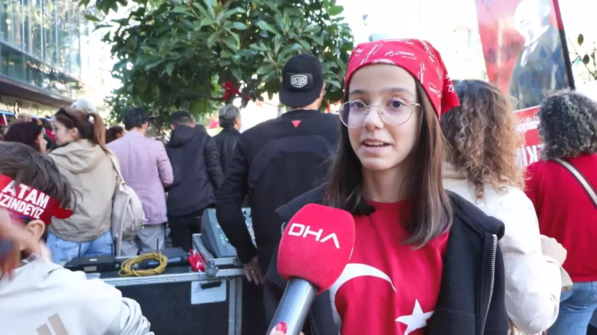 Cumhuriyet Coşkusu Bağdat Caddesi\'nde