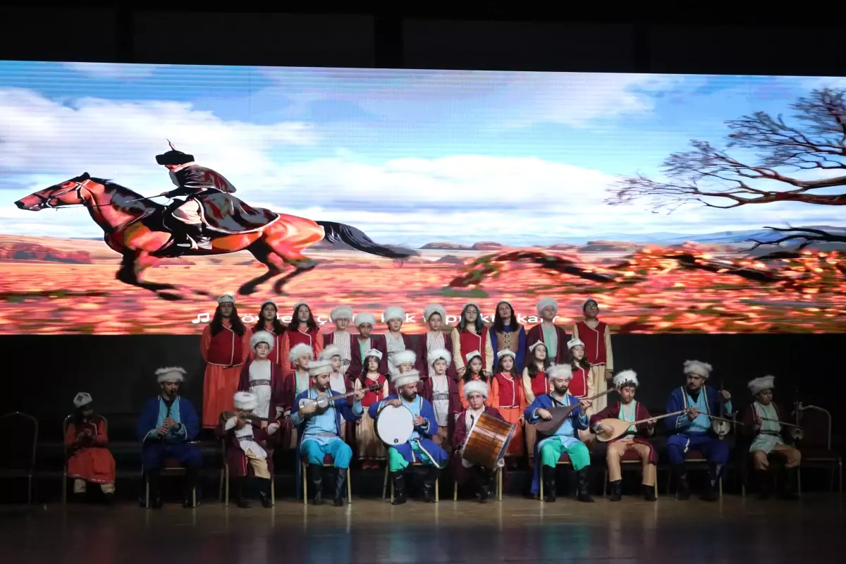 Cumhuriyet Bayramı Etkinliği Ankara\'da Gerçekleşti