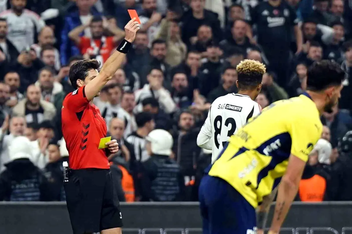 Derbilerde Kırmızı Kart Rekoru