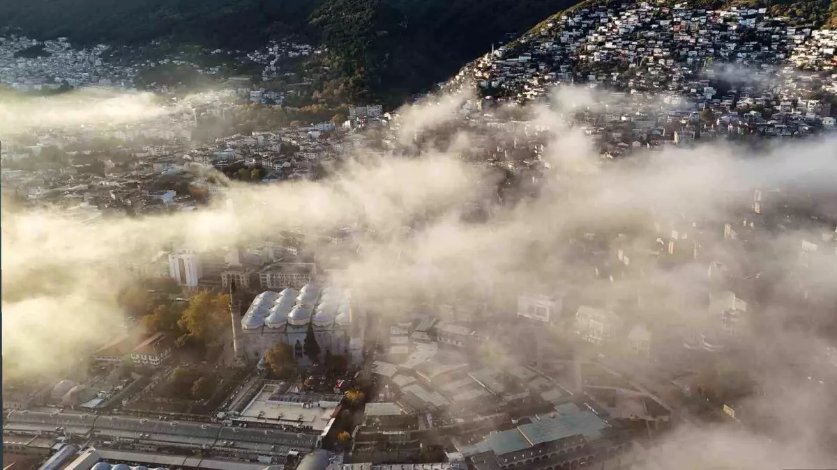 Bursa Güne Sisle Başladı