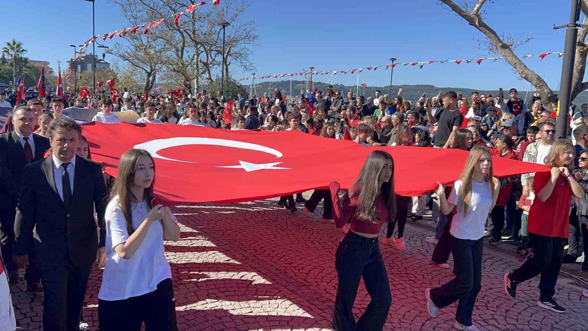 Çanakkale\'de Cumhuriyet Bayramı coşkusu yaşanıyor