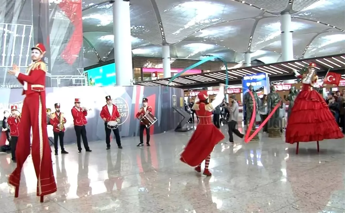 Cumhuriyet Bayramı coşkusu İGA Havalimanı\'nda