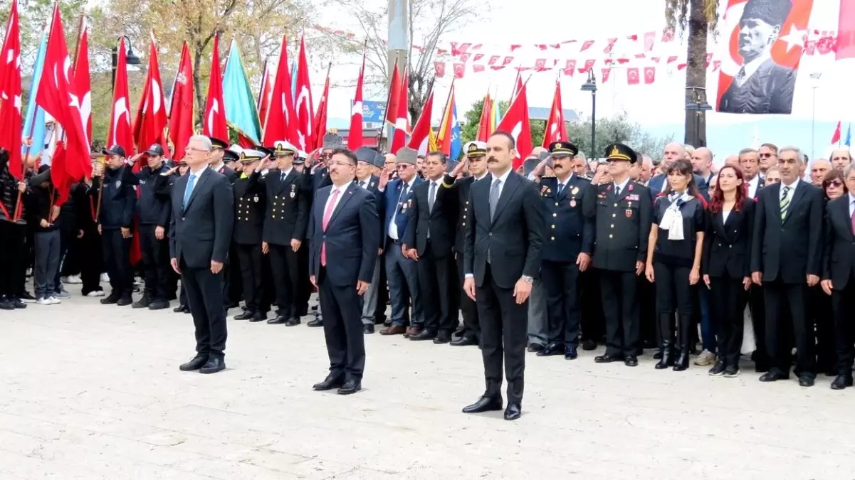 Mudanya\'da Cumhuriyet\'in 102. Yıldönümü Coşkuyla Kutlandı